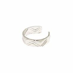 New 🔥 Claire's Silver Zig Zag Print Ear Cuff ✨
